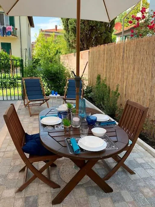 Enjoy Toscana ! Livorno 0*,  Italy